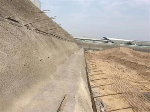 长子河道边坡加固